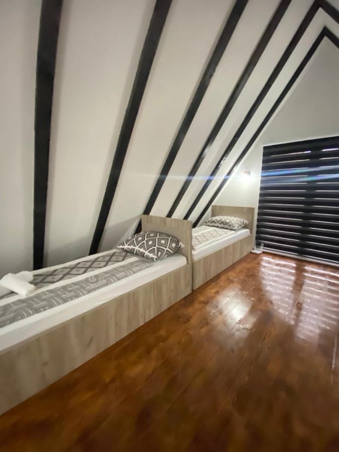 Holiday Houses Green Queen บีฮัช ภายนอก รูปภาพ