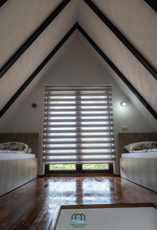 Holiday Houses Green Queen บีฮัช ภายนอก รูปภาพ