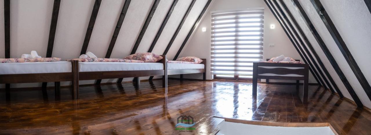 Holiday Houses Green Queen บีฮัช ภายนอก รูปภาพ