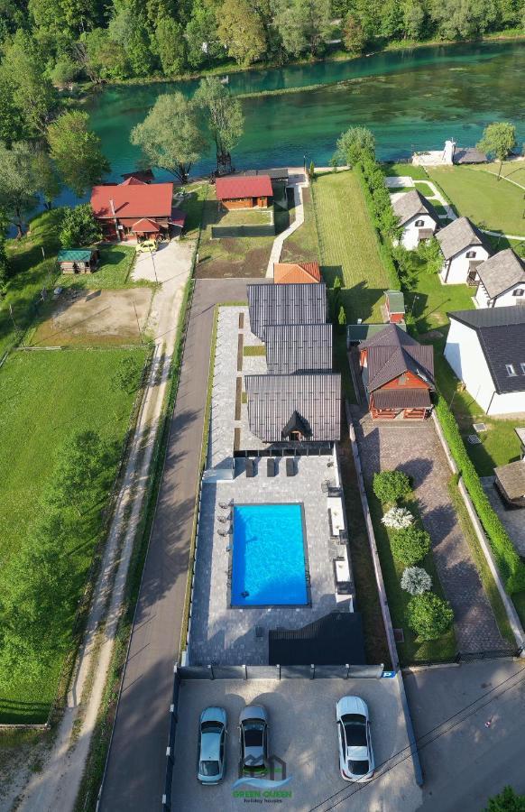 Holiday Houses Green Queen บีฮัช ภายนอก รูปภาพ